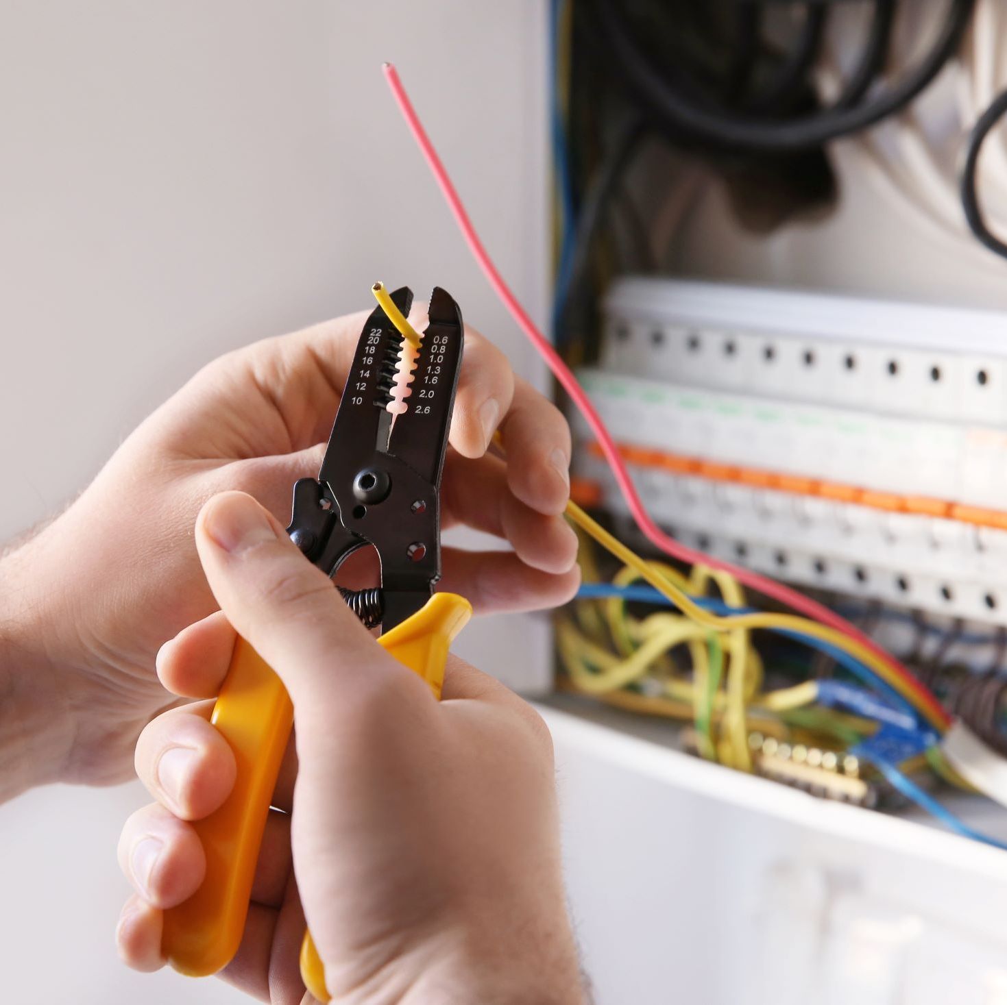 Skalning av kabel vid elcentral